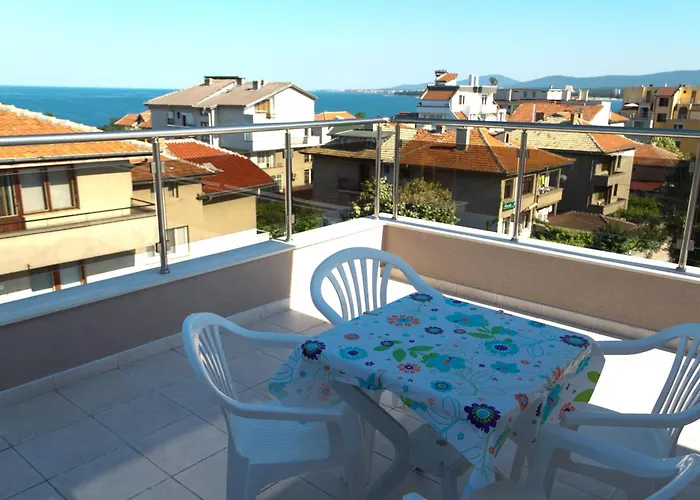 Dobi Πανσιόν Πριμόρσκο