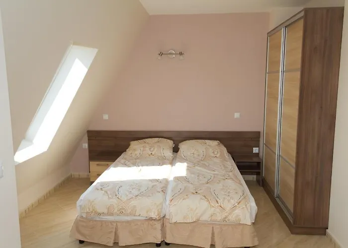 Πανσιόν Dobi 3*